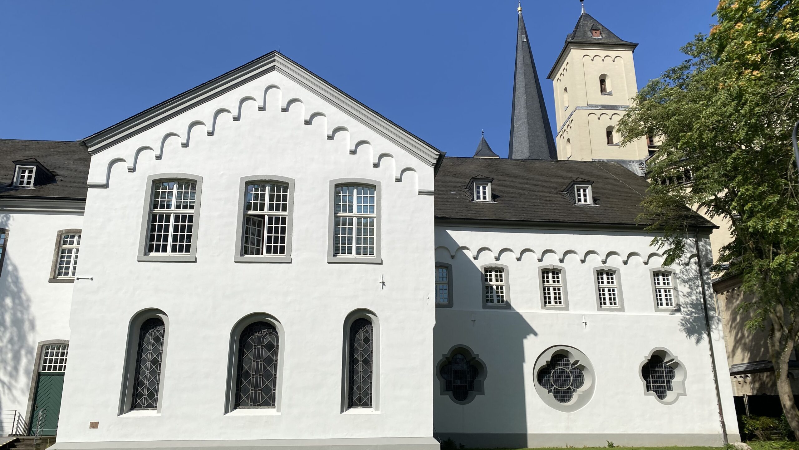 Du betrachtest gerade 1000 Jahre Abtei Brauweiler: Ausstellung in der Gnadenkirche und Zukunftstag