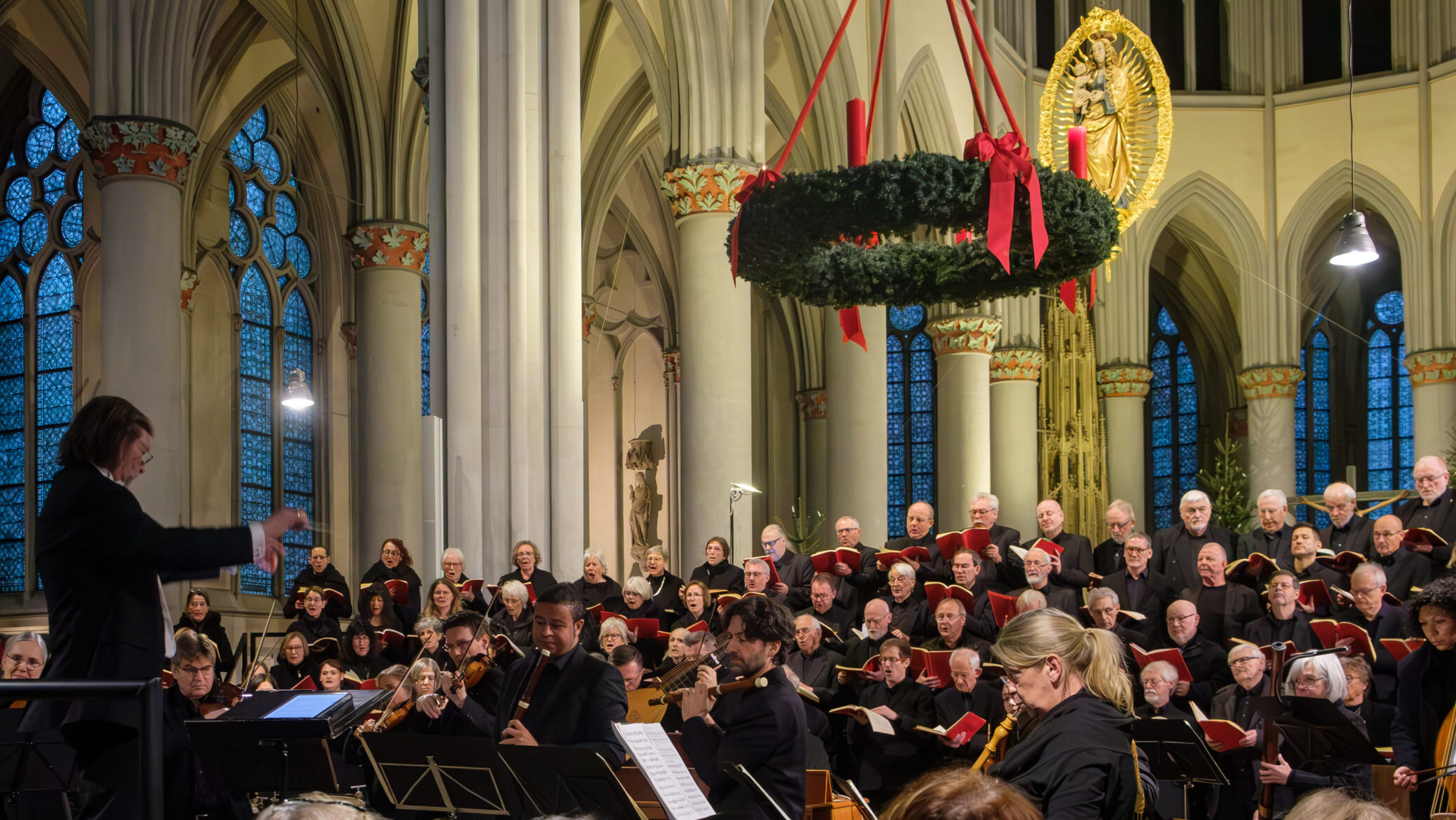 Du betrachtest gerade Himmlische Klänge im Altenberger Dom: Bachs Weihnachtsoratorium berührt Herzen und spendet Trost