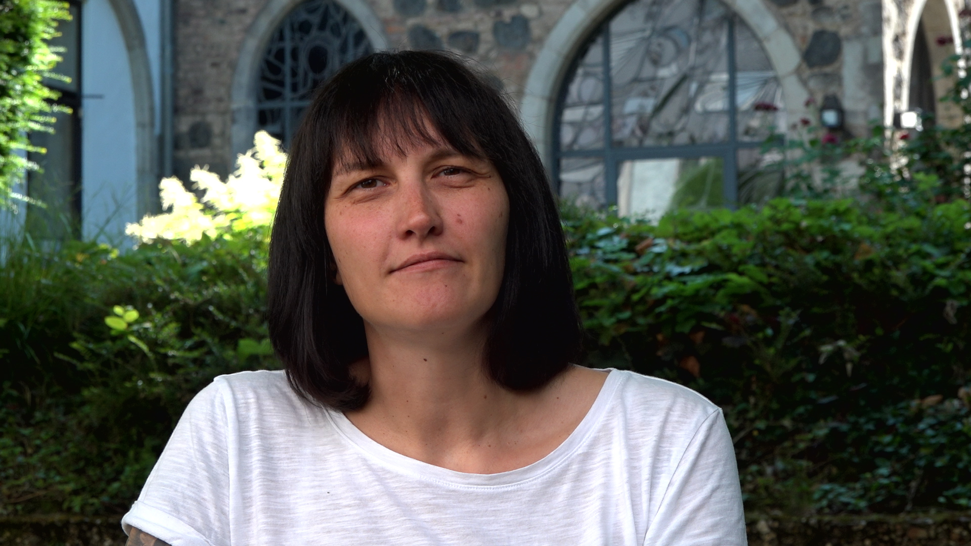 Mehr über den Artikel erfahren Kirche2go fragt: Was steckt hinter dem Wort Kirche?