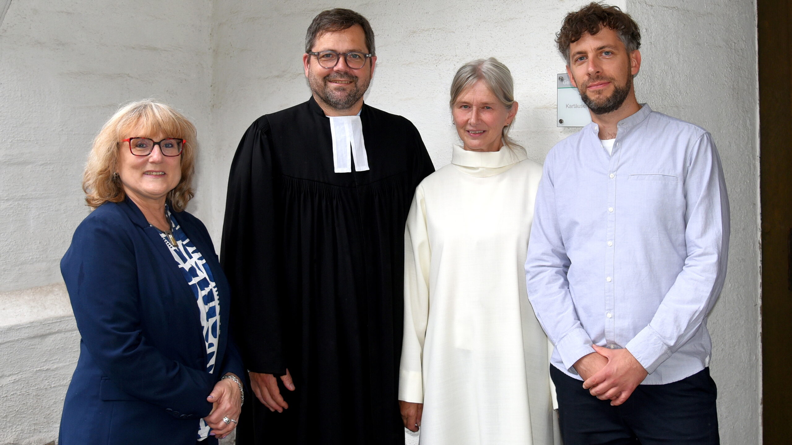 Karola Mischak-Struckmann (v.l.), Superintendent Torsten Krall, Charlotte Horn und Philipp Heinicke.
